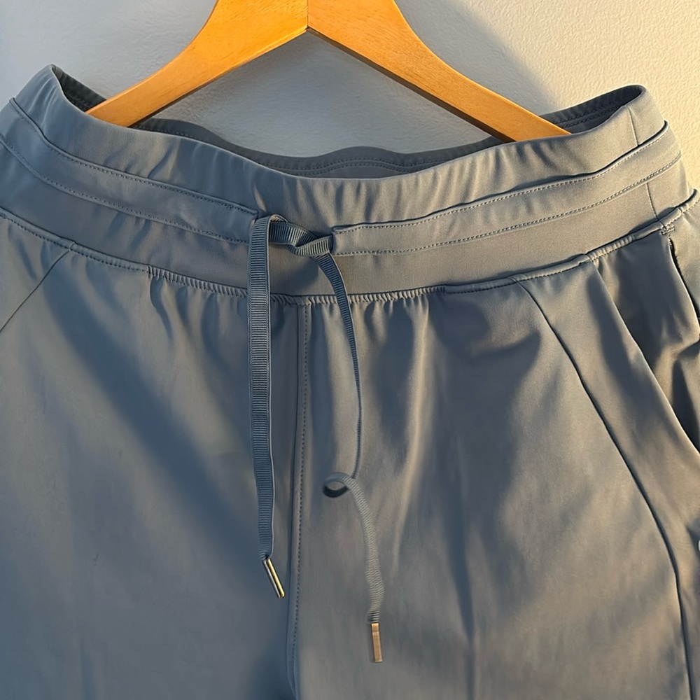 G Gradual Jogger Pants with fron pock, zipper pocket in back